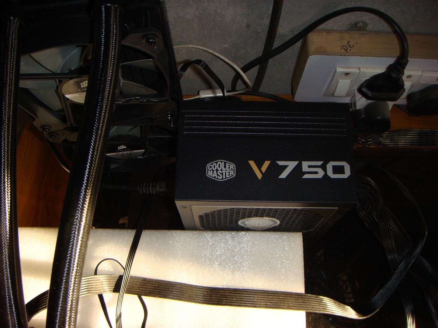 Cooler Master V750 Gold V2 Power Supply Review