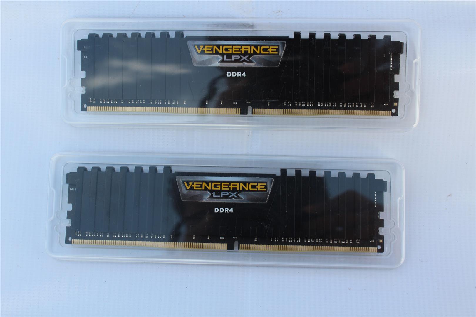 Corsair VENGEANCE LPX DDR4 RAM 16GB (2x8GB) 3200MHz CL16 Intel XMP 2.0  Computer Memory - Black (CMK16GX4M2E3200C16)